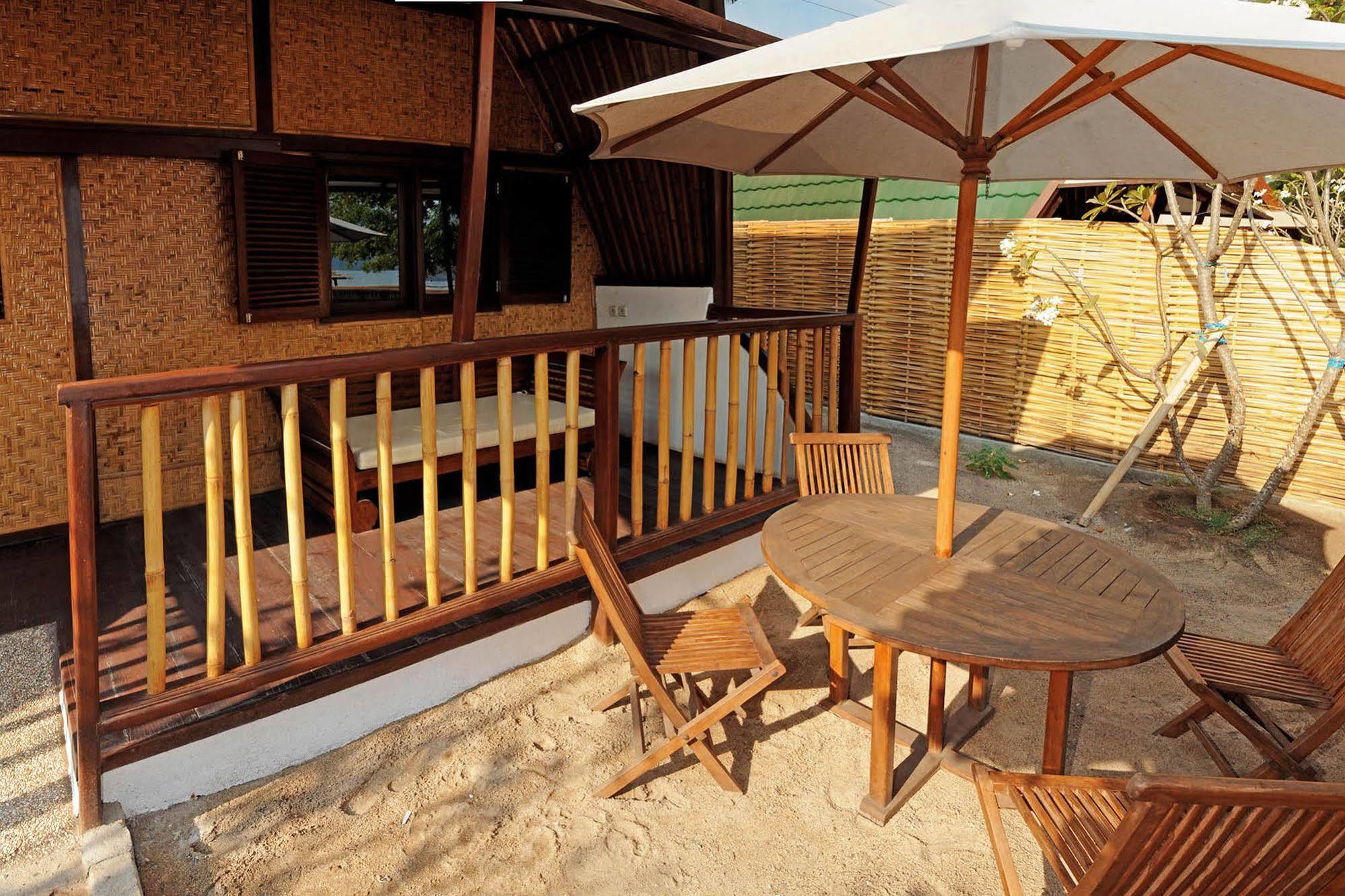 7Seas Cottages Гили Еър Екстериор снимка